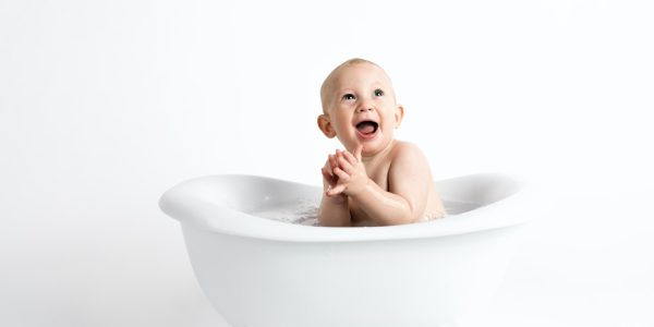 Dziecko w kąpieli
