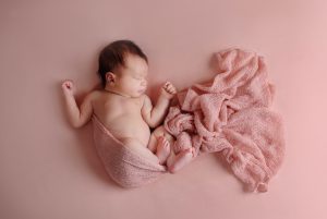 Ile powinien jeść noworodek karmiony butelką